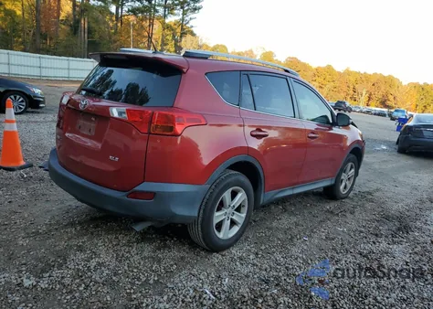 2014 Toyota Rav4 Xle z USA, uszkodzony, nr VIN JTMWFREV3EJ023727